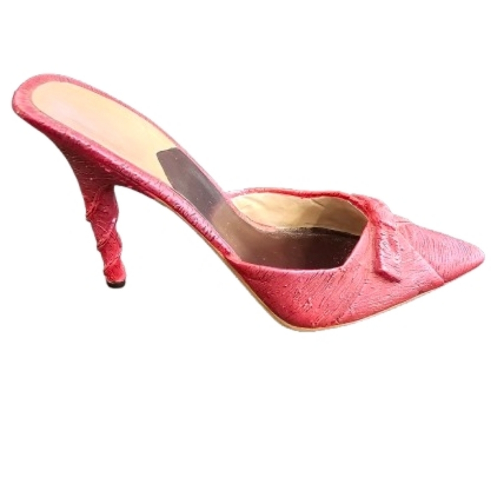 Just the Right Shoe, Silken Wrap, Red, c. 2002 Collection